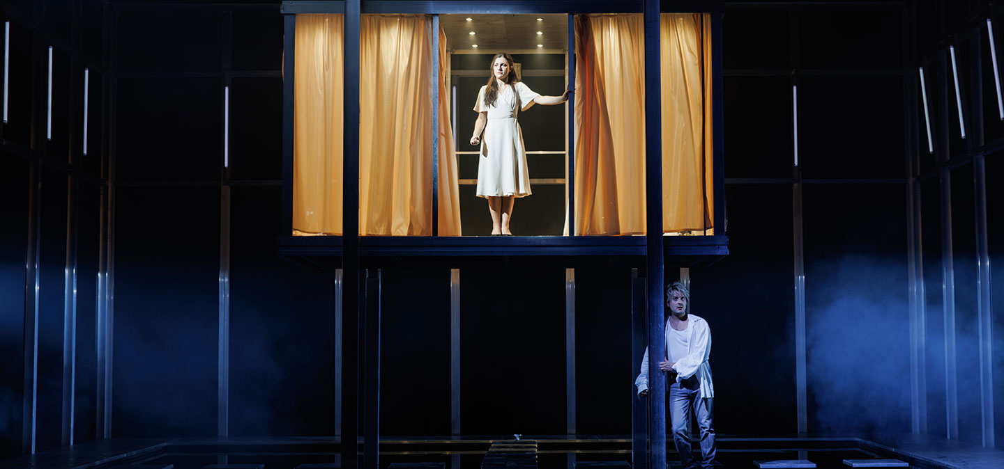 romeo_julia_header_front.jpg