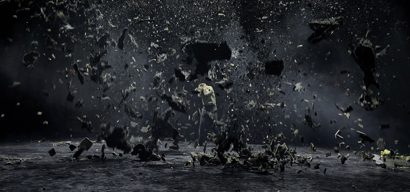 flucht_header_front.jpg